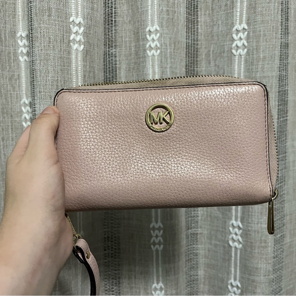 Michael Kors wallet